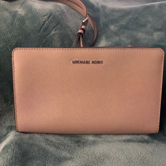 Michael Kors Beige Crossbody Bag - Picture 3 of 4